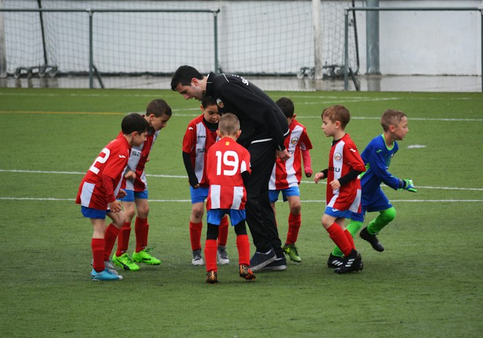 Football team huddle strategy